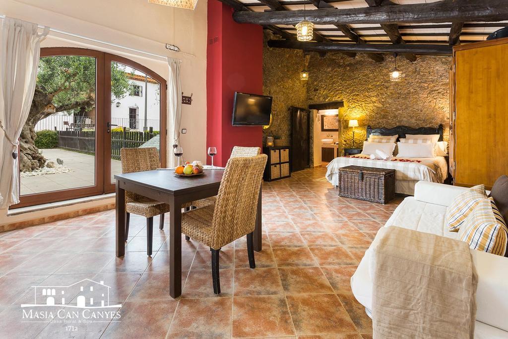 Masia Can Canyes&Spa San Lorenzo de Hortóns Kültér fotó