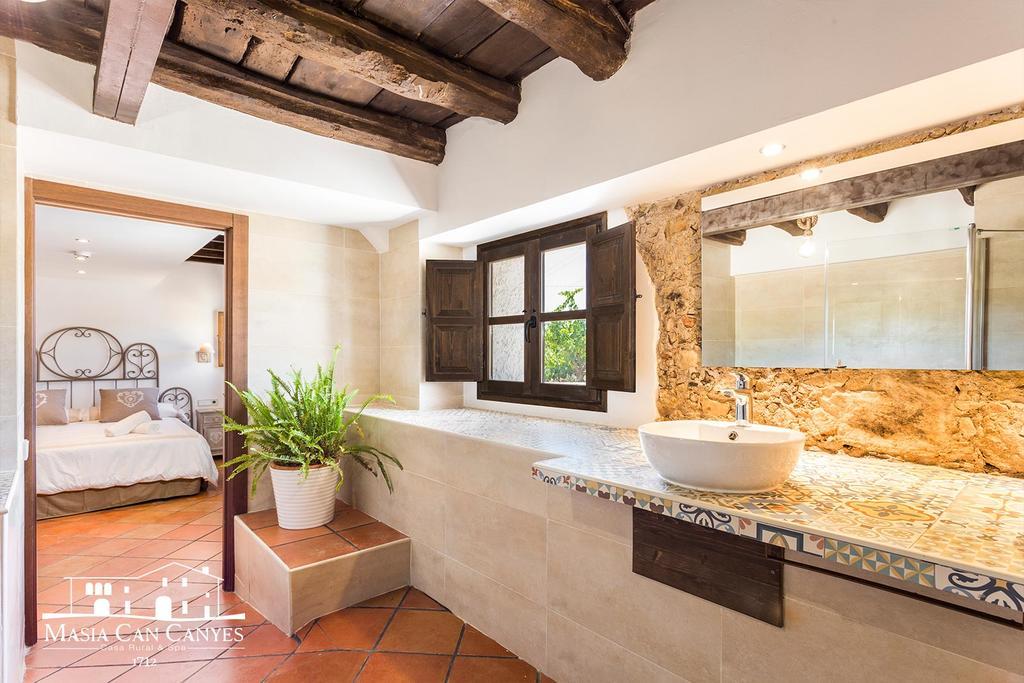 Masia Can Canyes&Spa San Lorenzo de Hortóns Kültér fotó